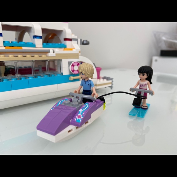 Legos Dolphin Cruiser - Picture 13 of 13